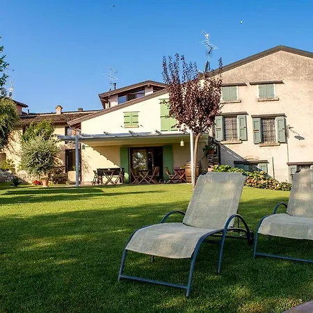 La Casa Del Nonno Apartahotel Monzambano