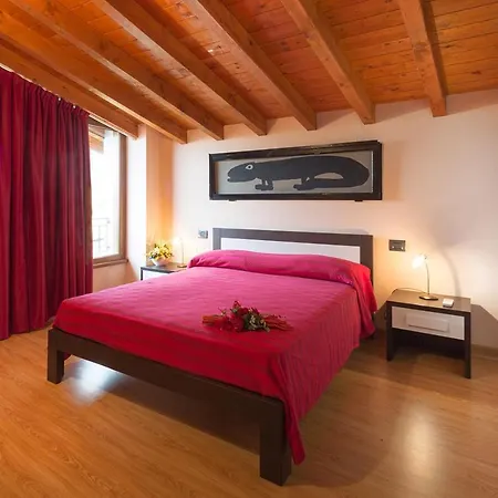 Apartahotel La Casa Del Nonno Monzambano