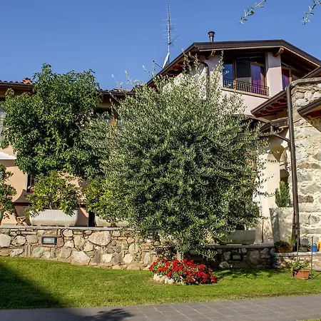La Casa Del Nonno Apartahotel Monzambano
